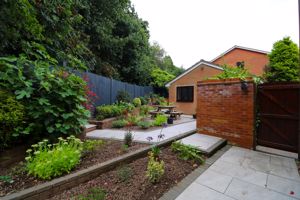 Photo 8- click for photo gallery